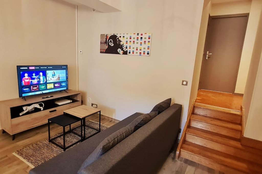 Appartamento Le 56 Faubourg - Proche Centre - Parking Gratuit Beaune  Esterno foto